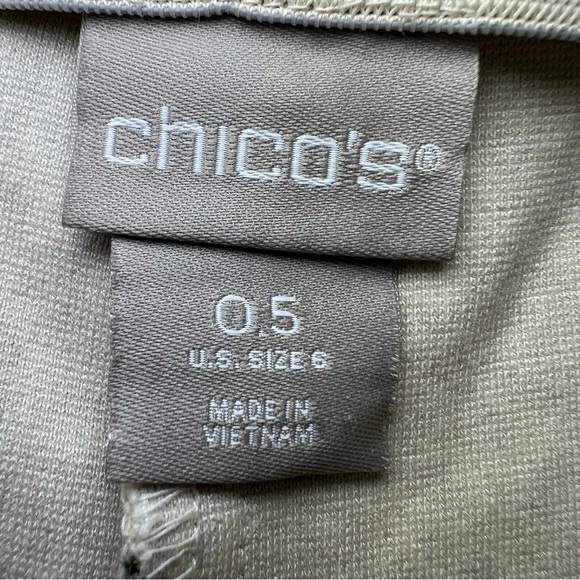 Chicos leopard print stretch pants size 6 - Picture 3 of 7